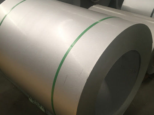 Konstruksi 0.50mm*1200mm Galvalume Steel Coils AZ150 55% Aluzinc Coils Anti Finger Print Paket Ekspor Standar