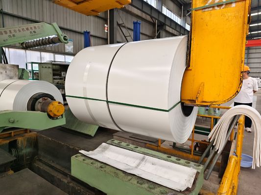 40 Tahun Garansi Lapisan RAL Warna Pre-dicat Steel Coil Untuk Z275 Galvanized AZ150 Galvalumed Baseplate
